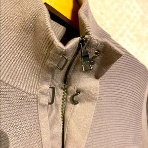 Banana Republic sweater. Grey size L.